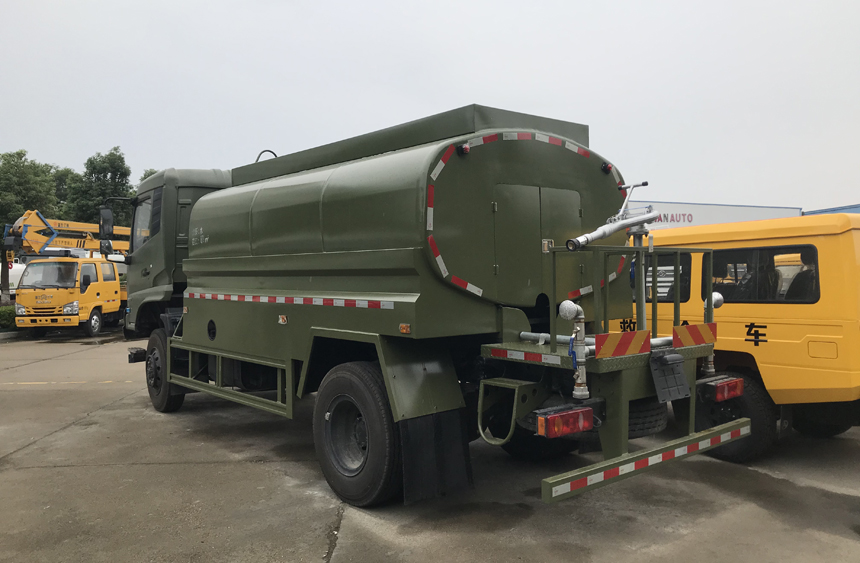 JDF5160GSSDFV6型四驱洒水车